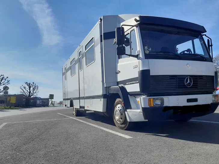 Fahrzeugbild Mercedes-Benz Sonstige 814 #1