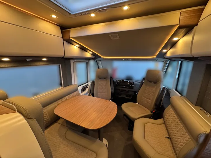 Fahrzeugbild Carthago chic c-line I 4.9 LE L *MB*4,5to.*170 PS #9
