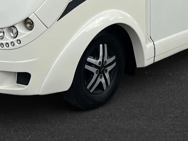Fahrzeugbild Carthago c-tourer I 143 LE (560) #6