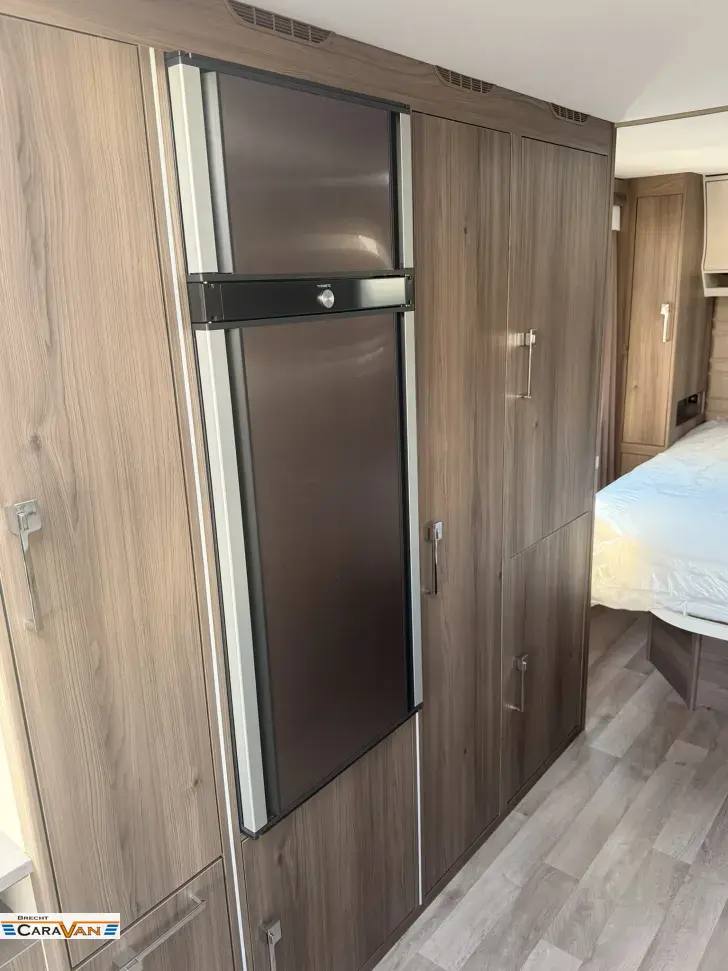 Fahrzeugbild Kabe Royal 630 GLE B8 Tandem Roadshowschnäppchen #8