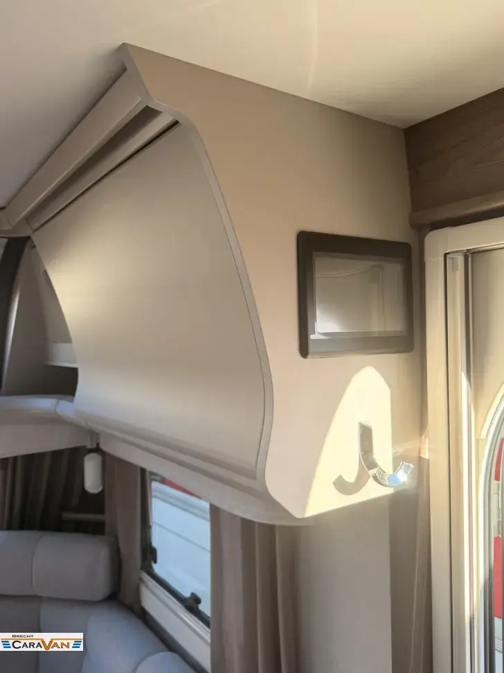 Fahrzeugbild Kabe Royal 630 GLE B8 Tandem Roadshowschnäppchen #10