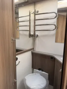 Fahrzeugbild Kabe Royal 630 GLE B8 Tandem Roadshowschnäppchen #11