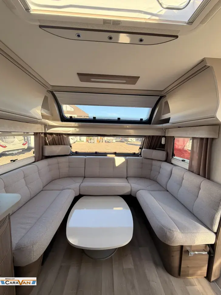 Fahrzeugbild Kabe Royal 630 GLE B8 Tandem Roadshowschnäppchen #17