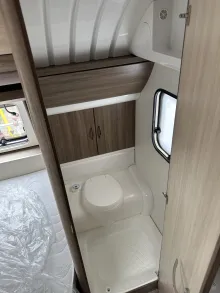 Fahrzeugbild Hobby De Luxe 560 KMFe #14