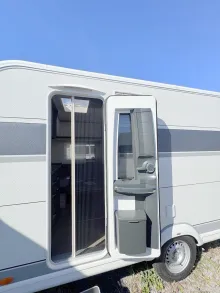 Fahrzeugbild Hobby De Luxe 400 SFe *ABVERKAUF* #12