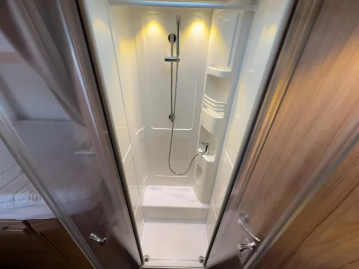 Fahrzeugbild Hymer Exsis l678 Automatik/EinzelbettenFINANZIERUNG #16