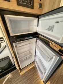 Fahrzeugbild Mobilvetta Kea P90 - Markise*PDC*Queensbett+Hubbe #16