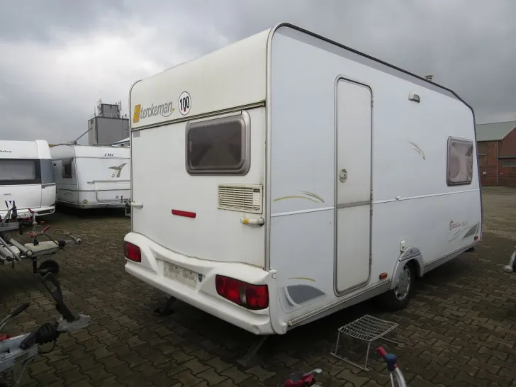 Grundriss Tag Sterckeman Star 420 CP de Luxe Gepflegt