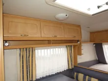 Grundriss Nacht Sterckeman Star 420 CP de Luxe Gepflegt