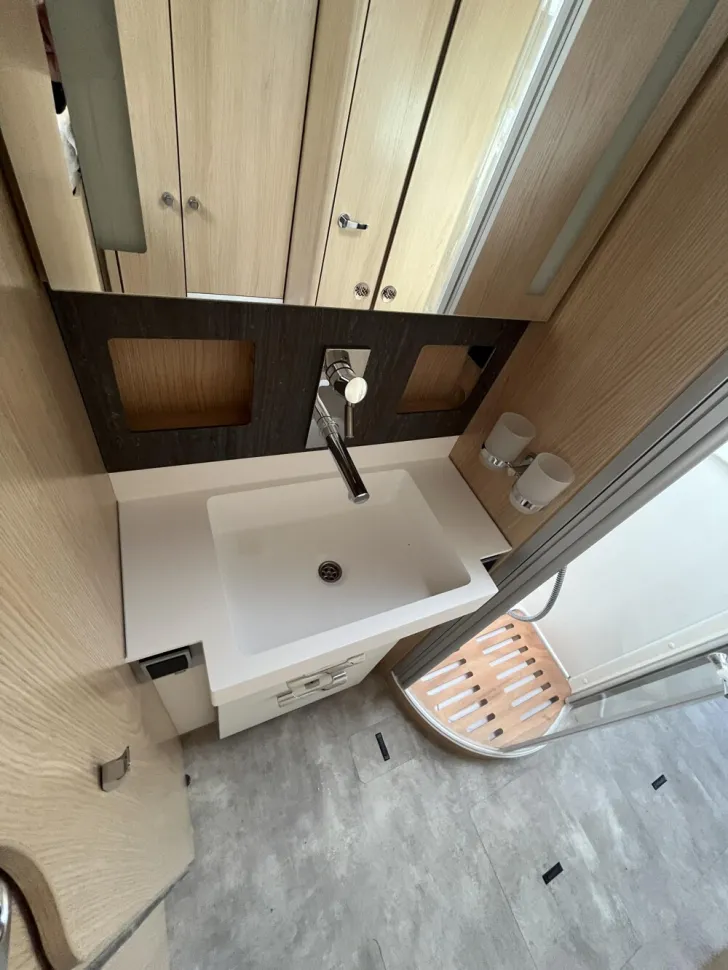 Fahrzeugbild Hymer B-Klasse ML I 880 BlackLine #8