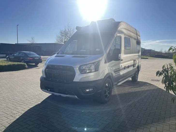 Fahrzeugbild LMC Innovan Ford 592 #4
