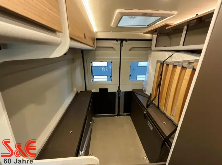 Fahrzeugbild Bürstner B66 C 600 #10