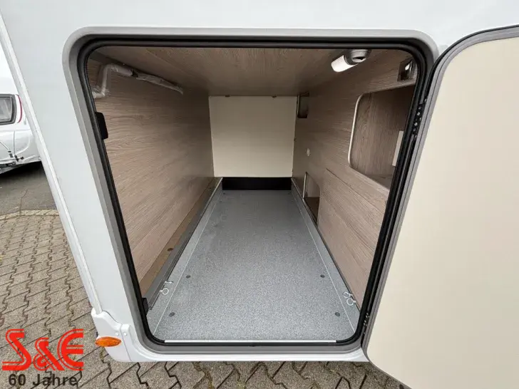 Fahrzeugbild Bürstner Lyseo Time Skyline Edition 690 G #10
