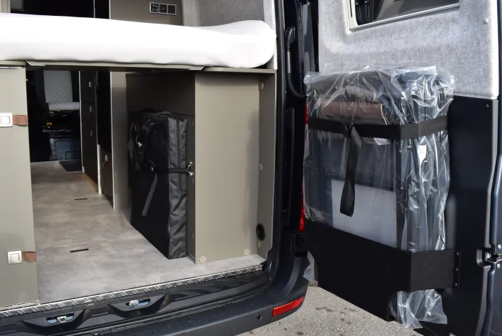 Fahrzeugbild Hymer Camper Van Grand Canyon S 600 CrossOver Allrad 4x4, ab ca. Dez. #43