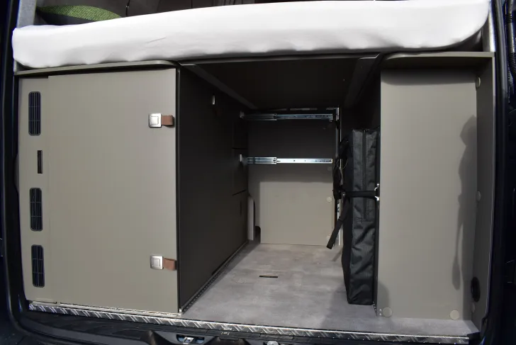 Fahrzeugbild Hymer Camper Van Grand Canyon S 600 CrossOver Allrad 4x4, ab ca. Dez. #57