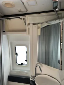 Fahrzeugbild Adria Twin Supreme 640 SGX Sehr gepflegt #7