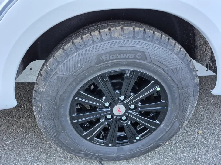 Fahrzeugbild LMC Style 70 490 K /Autarkie Paket #11