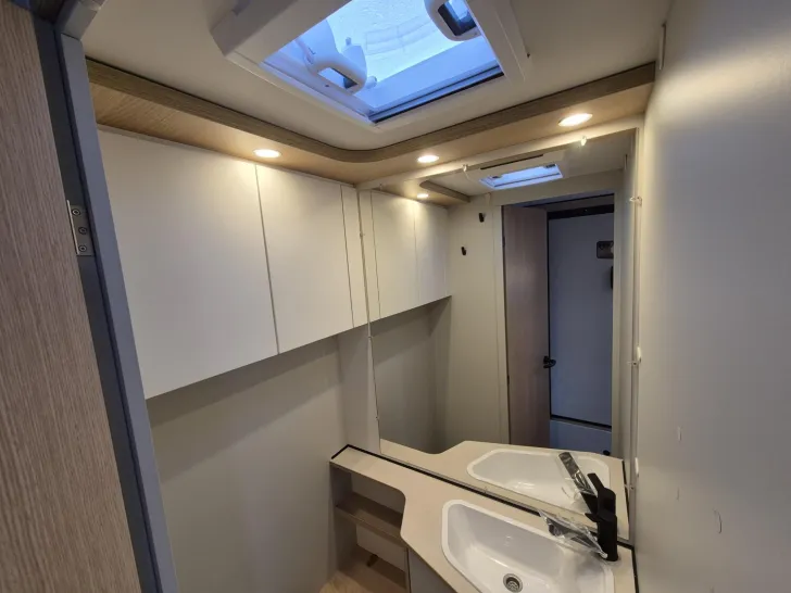 Fahrzeugbild LMC Style 70 490 K /Autarkie Paket #33