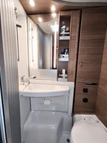 Fahrzeugbild Knaus Van TI 640 MEG VANSATION MAN sehr gepflegt #4