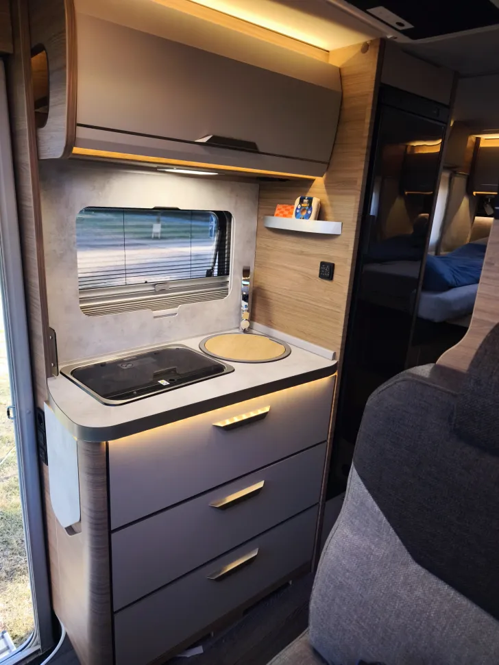 Fahrzeugbild Knaus Van TI 640 MEG VANSATION MAN sehr gepflegt #8