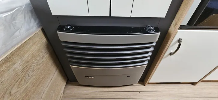 Fahrzeugbild Hobby Excellent Edition 490 KMF / Kinderbetten #27