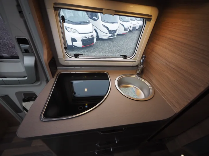 Fahrzeugbild Weinsberg CaraCompact 600 MEG Edition Pepper, ACC. #6