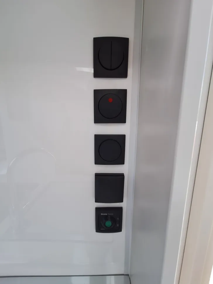 Fahrzeugbild Adria Action 391 PD - Solar, Sat, TV und Mover #15