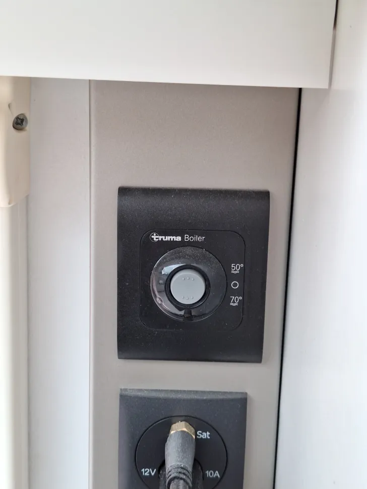 Fahrzeugbild Adria Action 391 PD - Solar, Sat, TV und Mover #27