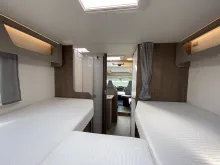 Sicht vorne-hinten Carado T 447 Pro+ Automatik + Hubbett