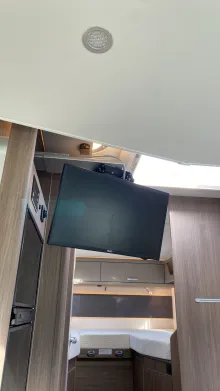 TV Carado T 447 Pro+ Automatik + Hubbett