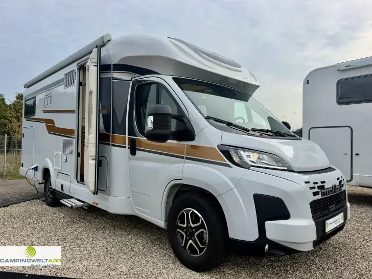 Fahrzeugbild Malibu T 490 RB-LE comfort 4.2t*LUFTF.*SOLAR*SAT*AHK* #1