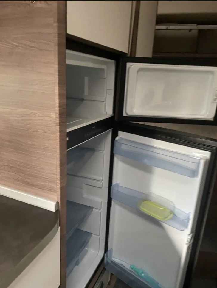 Fahrzeugbild Knaus L!VE Traveller 650 DG Sehr gepflegt #8