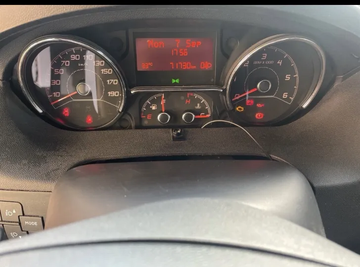 Fahrzeugbild Knaus L!VE Traveller 650 DG Sehr gepflegt #11