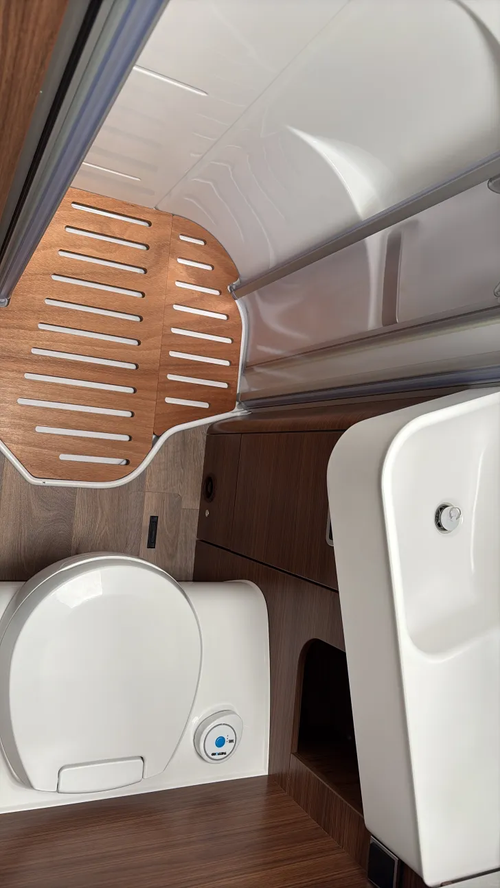 Toilette Hymer B-Klasse MC T 580 sehr gepflegt
