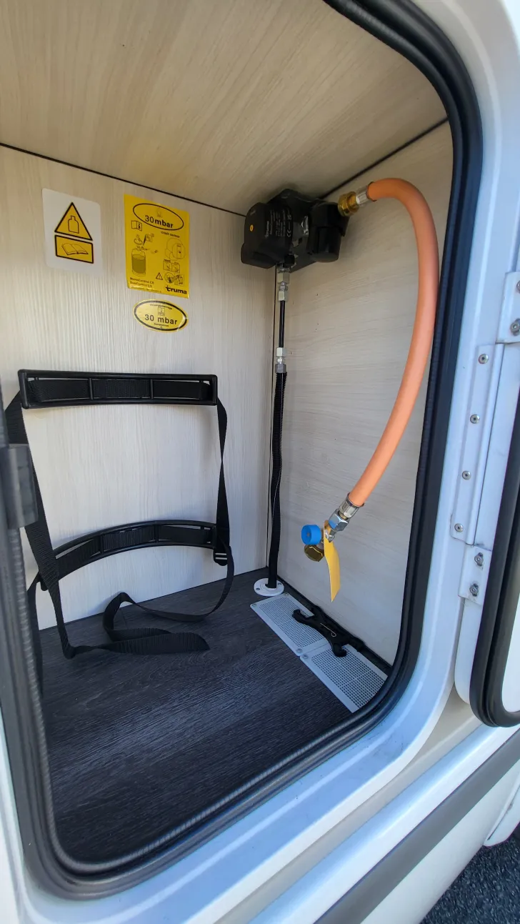 Fahrzeugbild Chausson Teilintegrierte 777GA Titanium Premium 170 PS/Automatik/SAT/Hubbett #20