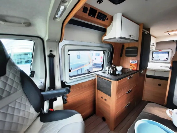 Fahrzeugbild Weinsberg CaraBus EDITION FIRE 600 MQ Verfüg./Sparen Sie 12.498,- € #6