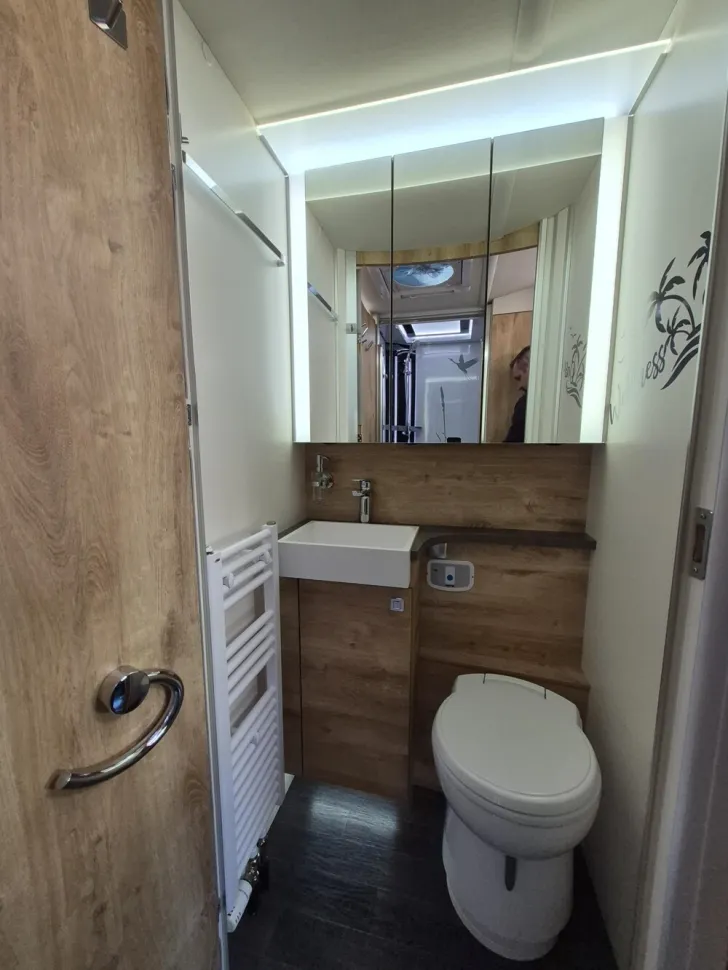 Fahrzeugbild Frankia F-Line A 840 Plus #18