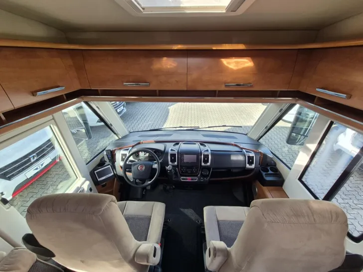 Fahrzeugbild Carthago chic c-line I 4.9 #6