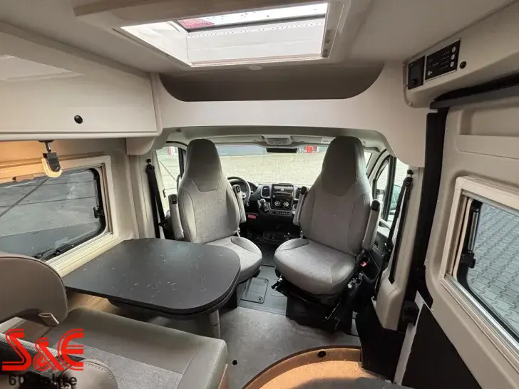 Fahrzeugbild Corigon Camper Van 60 D #16