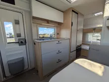 Fahrzeugbild LMC Style 490 K 1700kg/Grey Line/Stützlastanzeige/Insektenschutztür #8