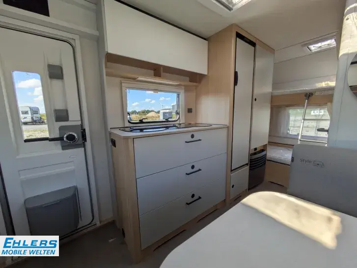 Fahrzeugbild LMC Style 490 K 1700kg/Grey Line/Stützlastanzeige/Insektenschutztür #8