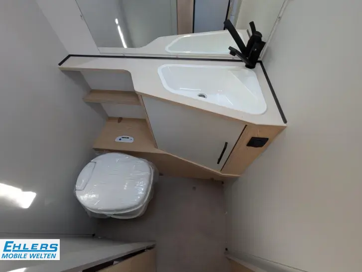 Fahrzeugbild LMC Style 490 K 1700kg/Grey Line/Stützlastanzeige/Insektenschutztür #18