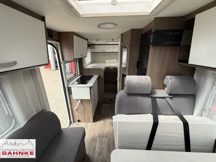 Fahrzeugbild Carado VAN V347 pro + Automatik, Navi u. Kamera #11