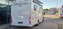 Schräg Hinten Bürstner Limited T 690 G