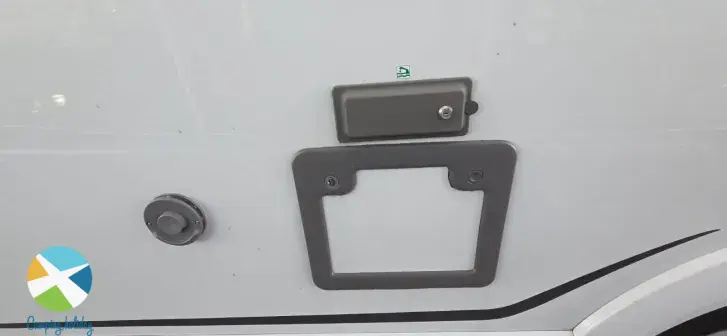 Frontal Hinten Bürstner Limited T 690 G
