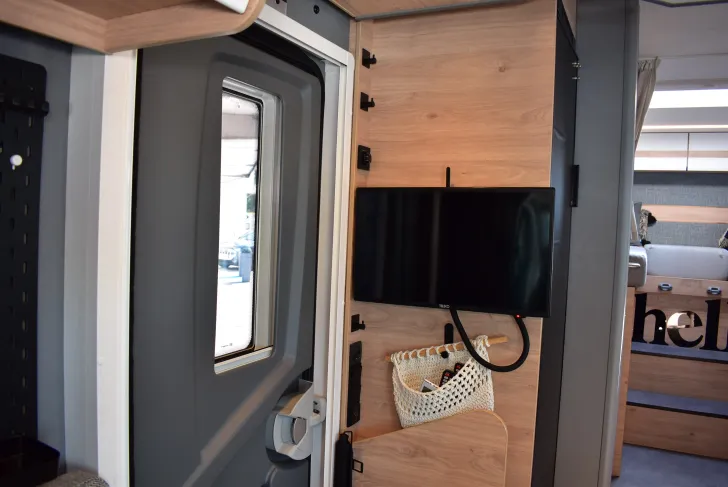 Fahrzeugbild Dethleffs Just Camp T 7052 EB Hubbett, Klima, TV, Hubstützen #10