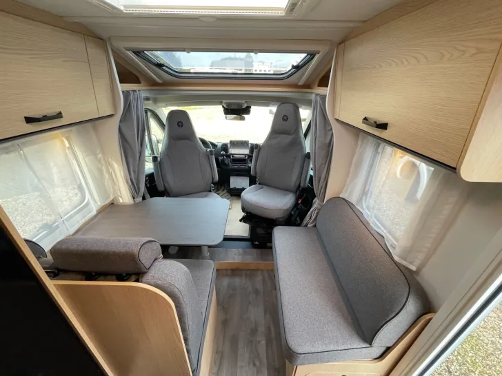 Fahrzeugbild Sunlight V 67S Root Modelljahr 2027 #8
