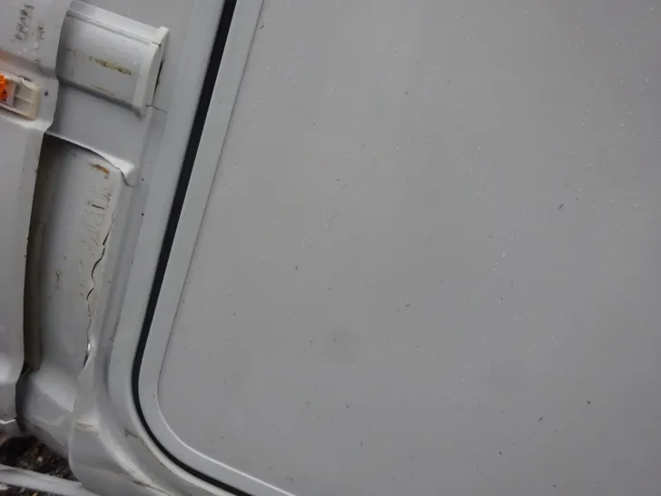 Fahrzeugbild Dethleffs Trend Active T 7057 EB Unfallschaden Seitenwand #6