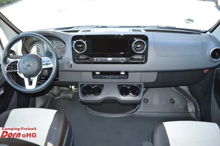 Fahrzeugbild Weinsberg CaraCompact EDITION PEPPER Suite 640 MEG 170 PS Automatik/3,5t ges.Gew. #10