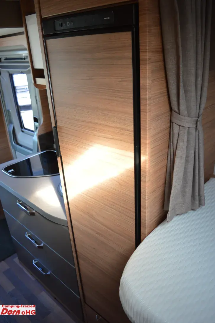 Fahrzeugbild Weinsberg CaraCompact EDITION PEPPER Suite 640 MEG 170 PS Automatik/3,5t ges.Gew. #15